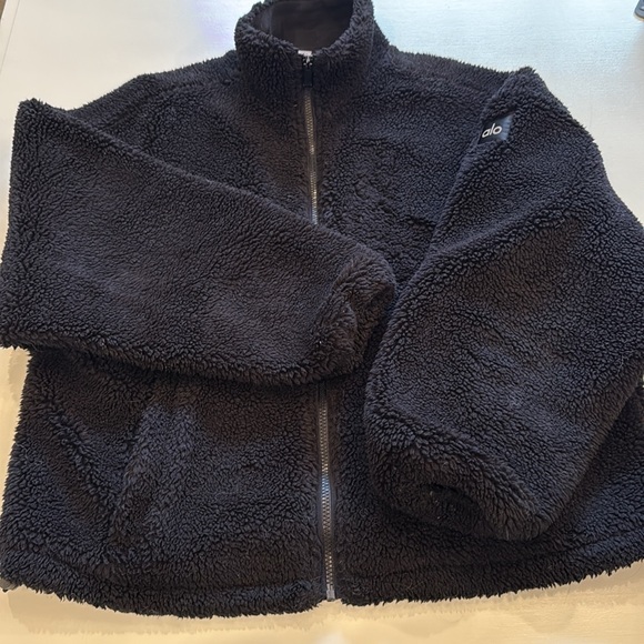 ALO Yoga Flurry Sherpa Jacket - Picture 3 of 6